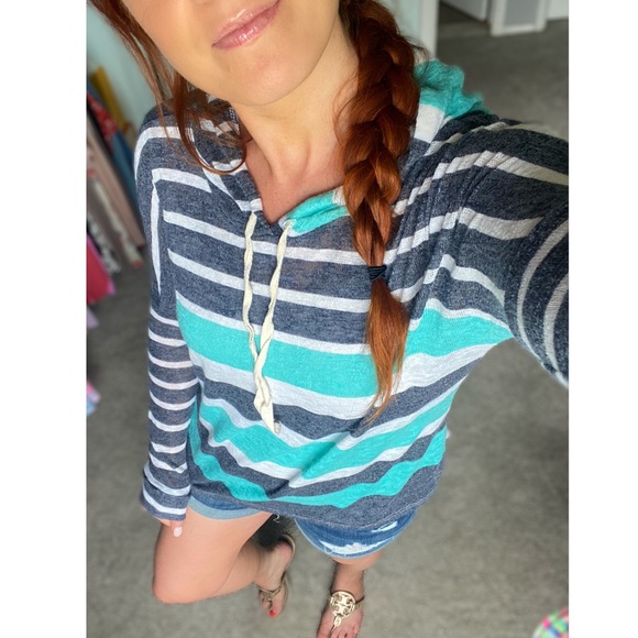Beachy Lightweight Turquoise Navy White Striped Pullover Hoodie | Size M - Picture 2 of 7